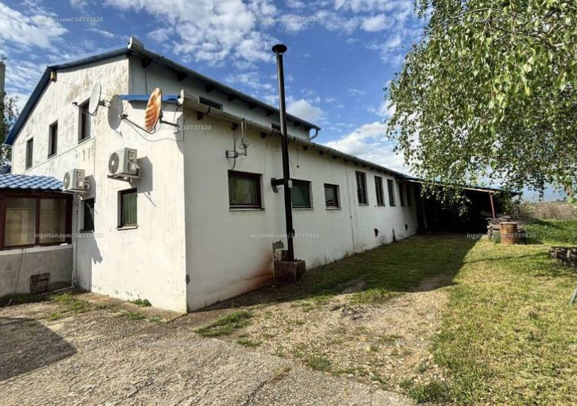 Ipari, keresk. épület