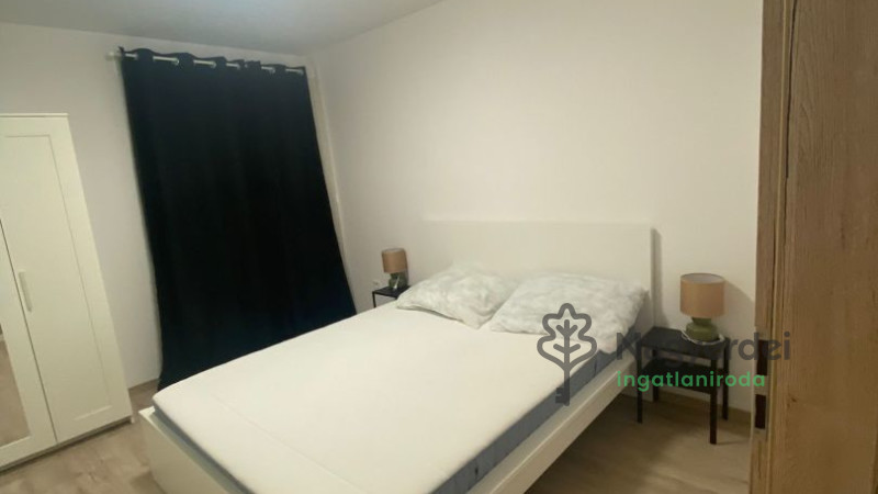 Debrecen, Belváros, Lakás, tégla lakás  
