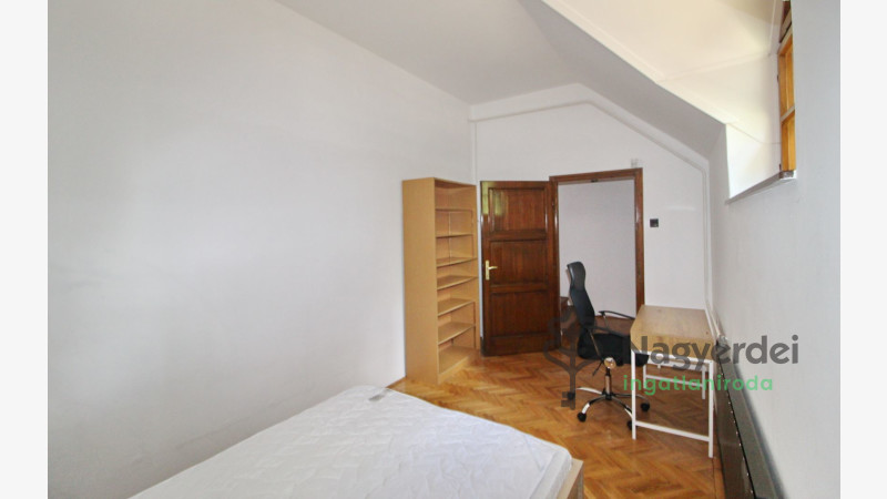 Debrecen, Nagyerdő, Ház, családi ház  