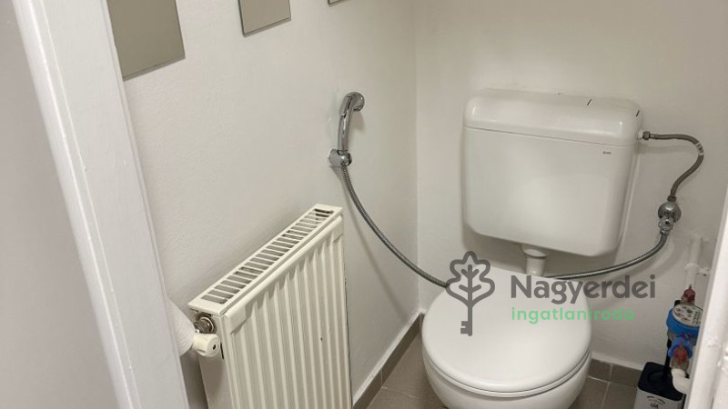 Debrecen, Szentlászlófalva, Lakás, tégla lakás  