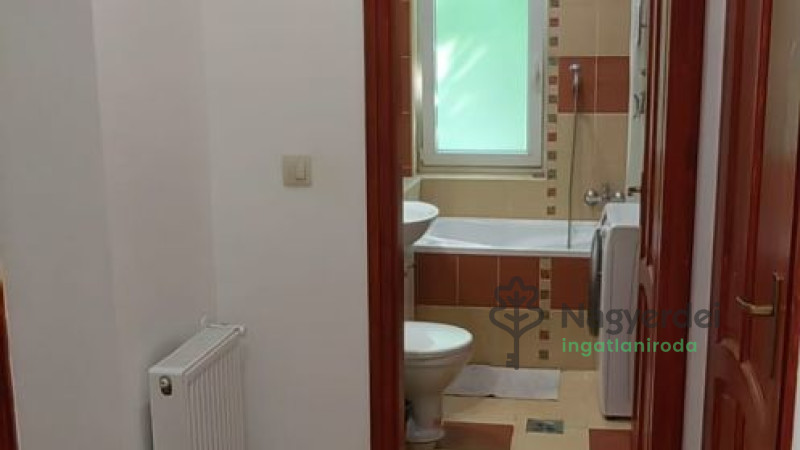 Debrecen, Nagyerdő, Lakás, tégla lakás  