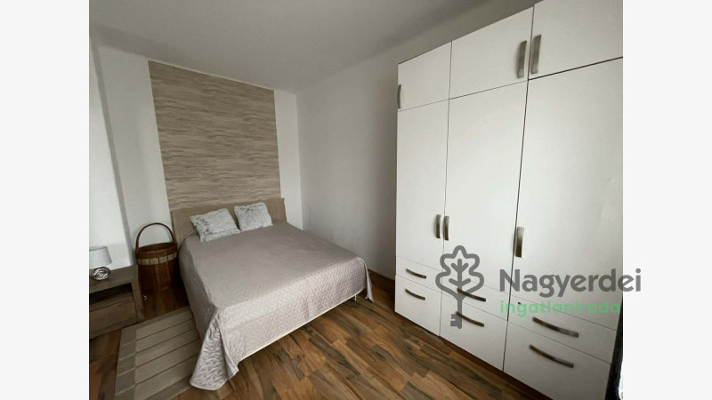 Debrecen, Belváros, Lakás, tégla lakás  