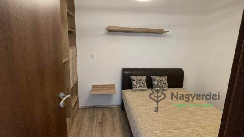 Debrecen, Belváros, Lakás, tégla lakás  