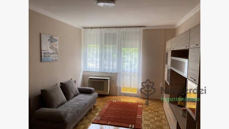 Debrecen, Sestakert, Lakás, tégla lakás  