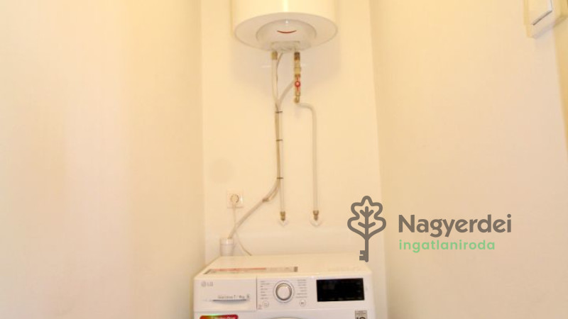 Debrecen, Péterfia, Lakás, tégla lakás  