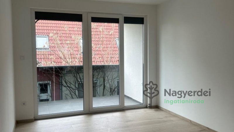 Debrecen, Vargakert, Lakás, tégla lakás  