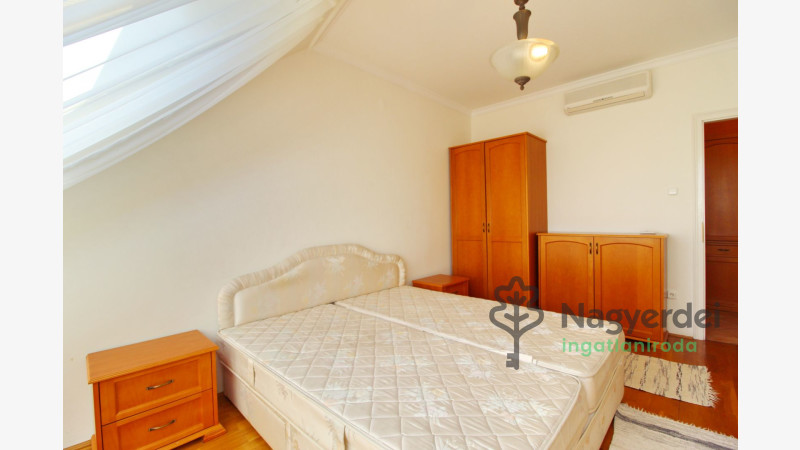 Debrecen, Péterfia, Lakás, tégla lakás  