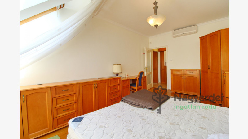Debrecen, Péterfia, Lakás, tégla lakás  