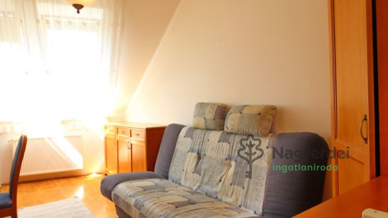Debrecen, Péterfia, Lakás, tégla lakás  