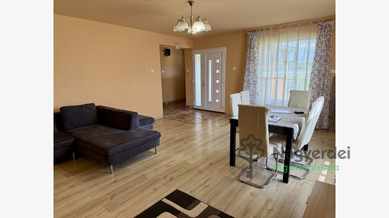 Geszteréd, Ház, családi ház  