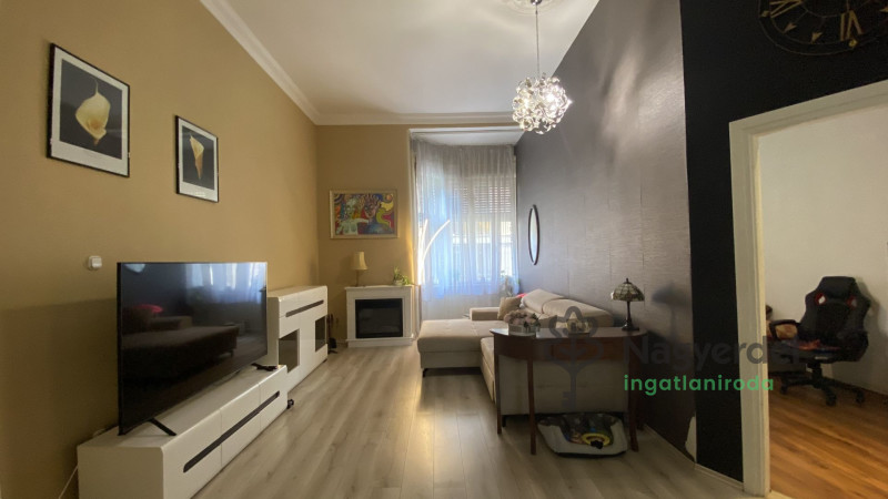 Debrecen, Belváros, Lakás, tégla lakás  