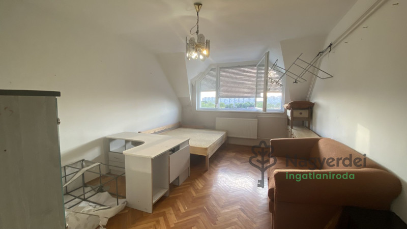 Debrecen, Dobozi lakótelep, Lakás, tégla lakás  