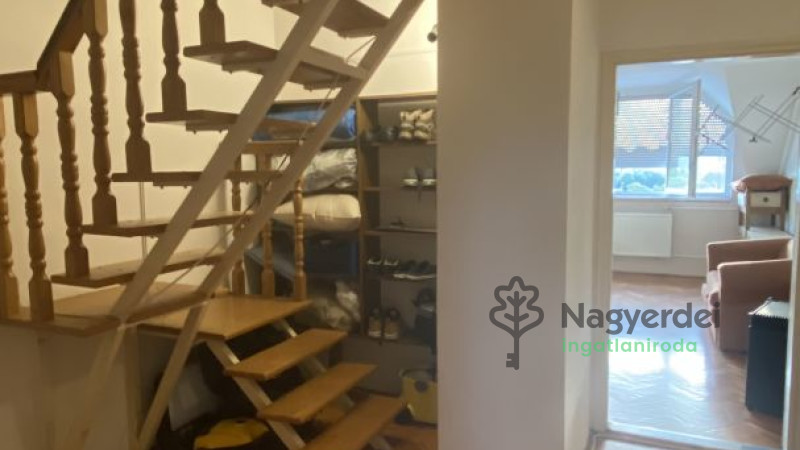 Debrecen, Dobozi lakótelep, Lakás, tégla lakás  