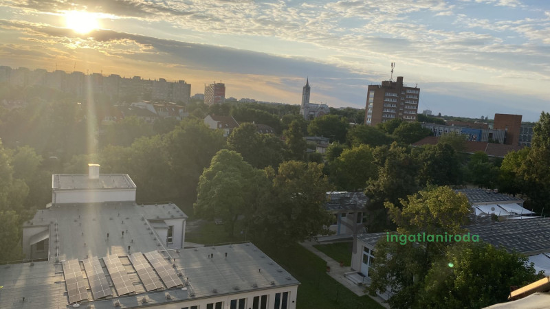 Debrecen, Dobozi lakótelep, Lakás, tégla lakás  