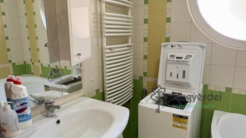 Debrecen, Nagyerdőalja, Lakás, tégla lakás  