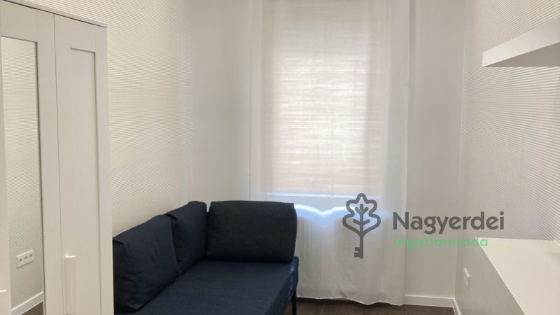 Debrecen, Egyetemváros, Lakás, tégla lakás  