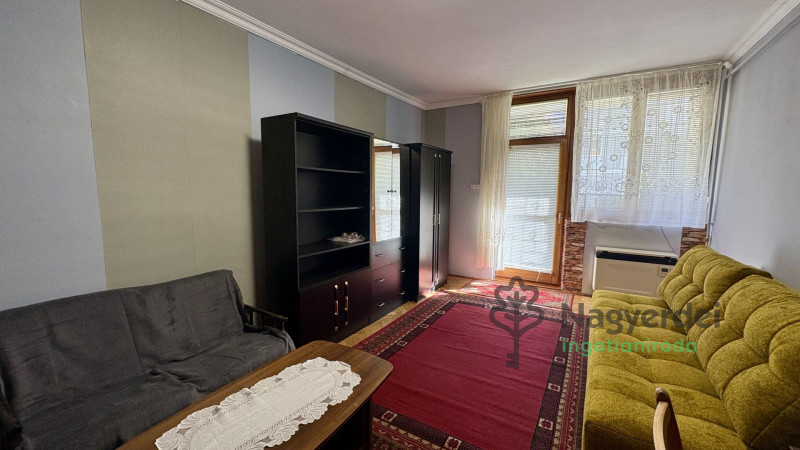 Debrecen, Libakert, Lakás, csúsztatott zsalus  