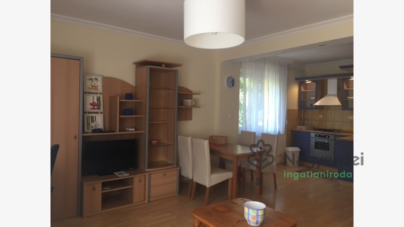 Debrecen, Sestakert, Lakás, tégla lakás  