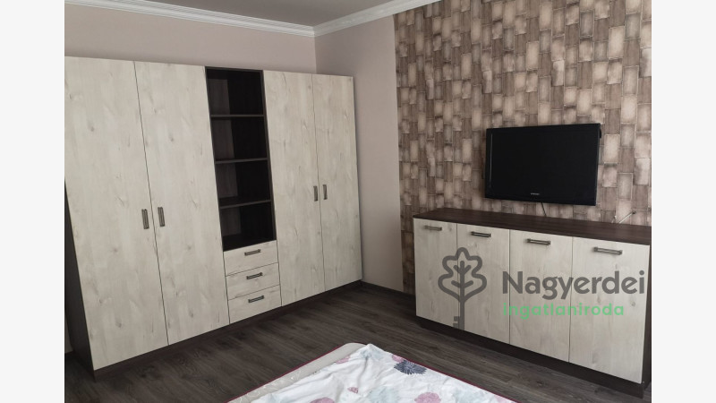 Debrecen, Sestakert, Lakás, tégla lakás  