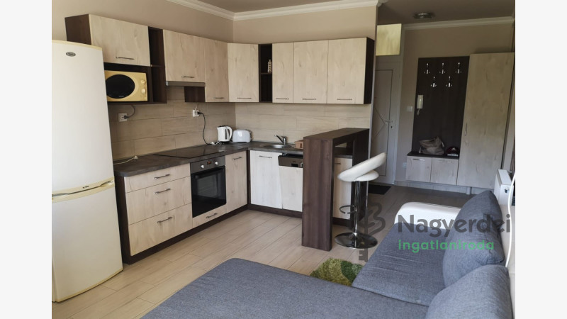 Debrecen, Sestakert, Lakás, tégla lakás  