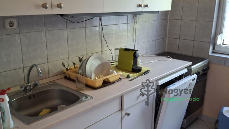 Debrecen, Sestakert, Lakás, tégla lakás  