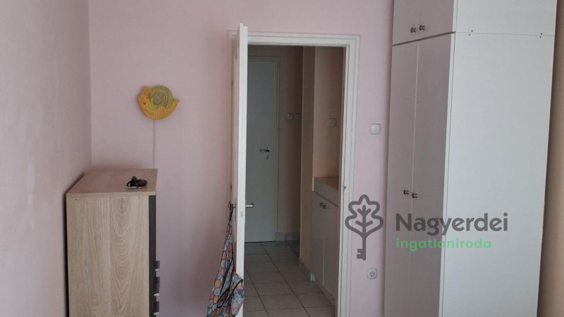 Debrecen, Sestakert, Lakás, tégla lakás  