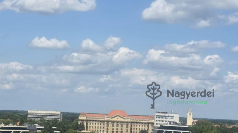Debrecen, Egyetemváros, Lakás, tégla lakás  