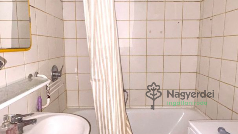 Debrecen, Belváros, Lakás, tégla lakás  