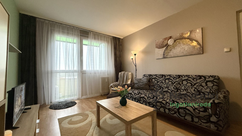 Debrecen, Libakert, Lakás, panel lakás  