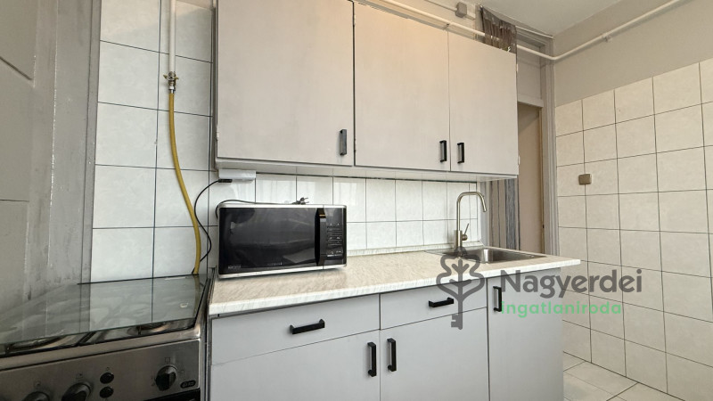 Debrecen, Libakert, Lakás, panel lakás  