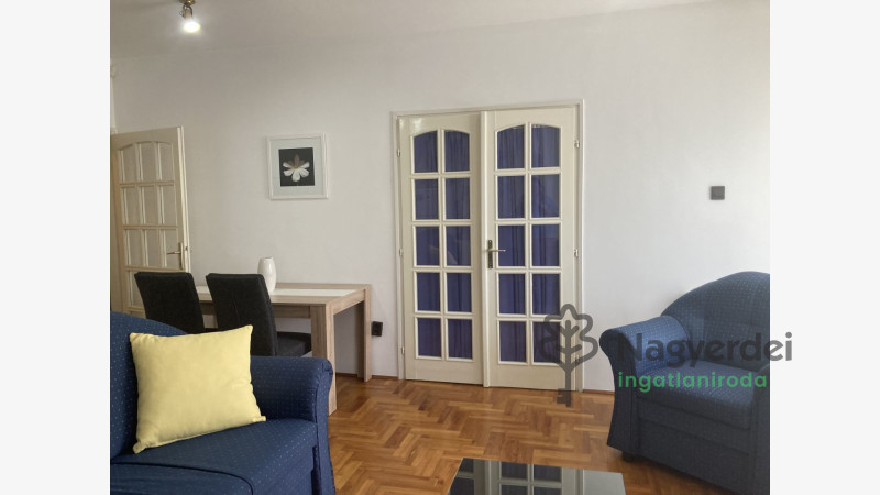 Debrecen, Egyetemváros, Lakás, tégla lakás  