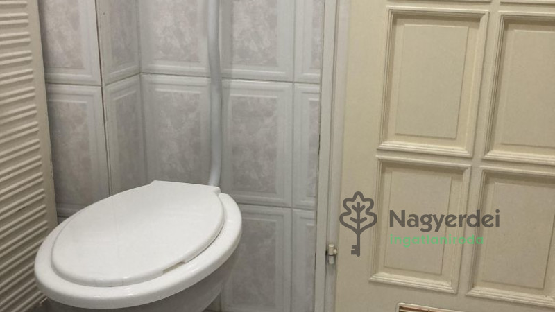 Debrecen, Egyetemváros, Lakás, tégla lakás  