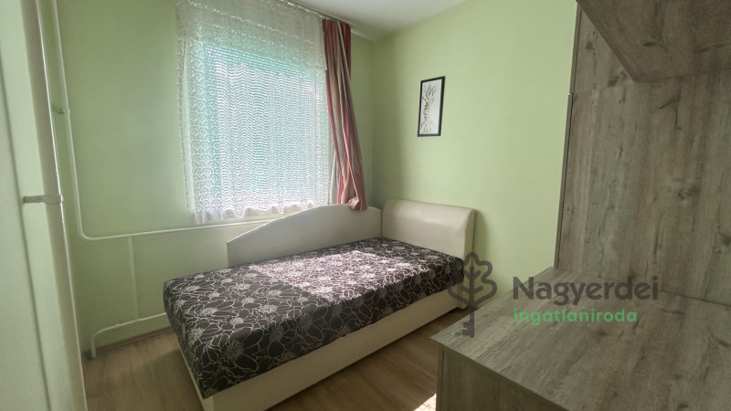 Debrecen, Libakert, Lakás, panel lakás  