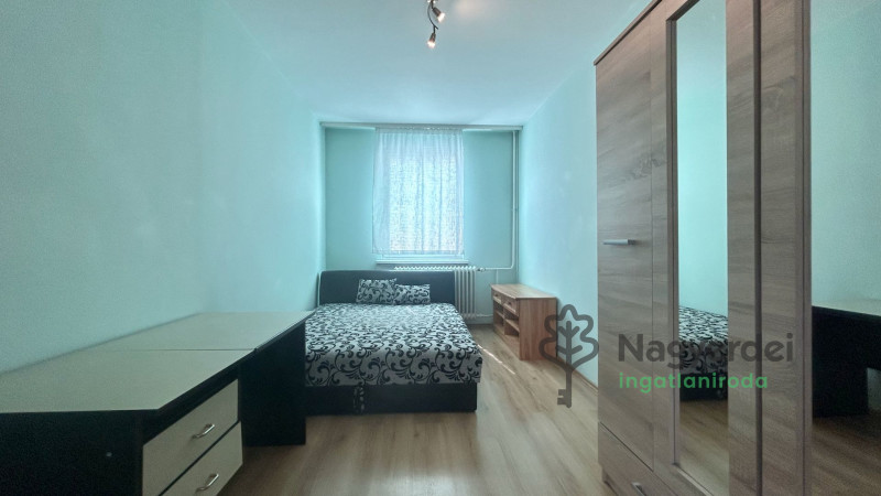 Debrecen, Libakert, Lakás, panel lakás  