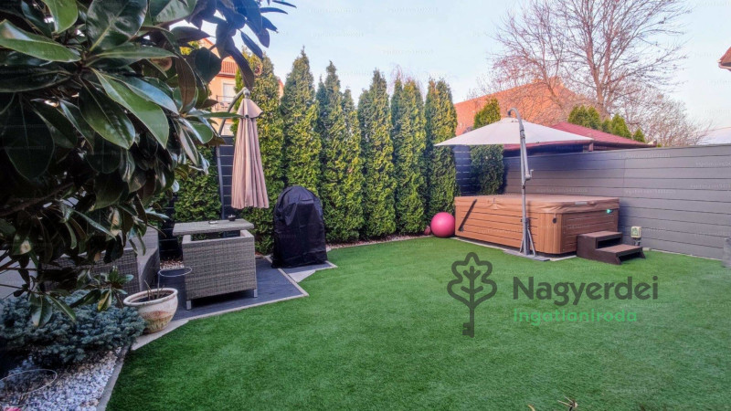 Debrecen, Hatvan utcai kert, Ház, ikerház  