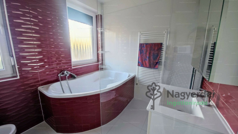 Debrecen, Hatvan utcai kert, Ház, ikerház  