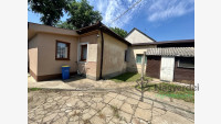 Debrecen, Biharikert, Ház, családi ház  