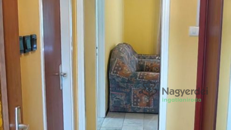 Debrecen, Nagyerdő, Lakás, tégla lakás  