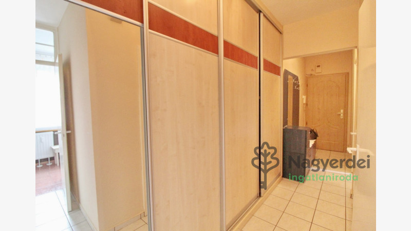 Debrecen, Sestakert, Lakás, tégla lakás  