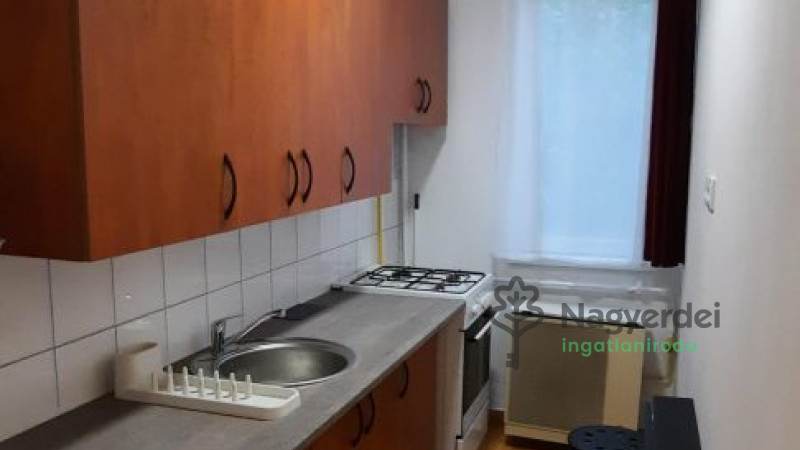 Debrecen, Lakás, tégla lakás  
