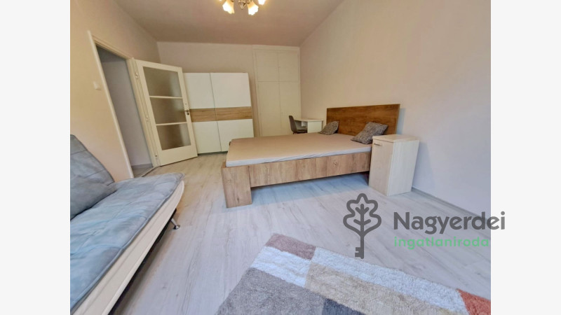 Debrecen, Dobozikert, Lakás, tégla lakás  