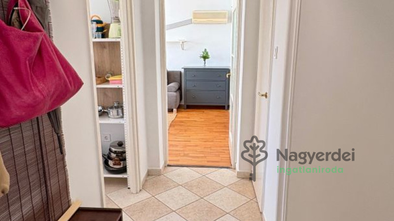 Debrecen, Sestakert, Lakás, panel lakás  