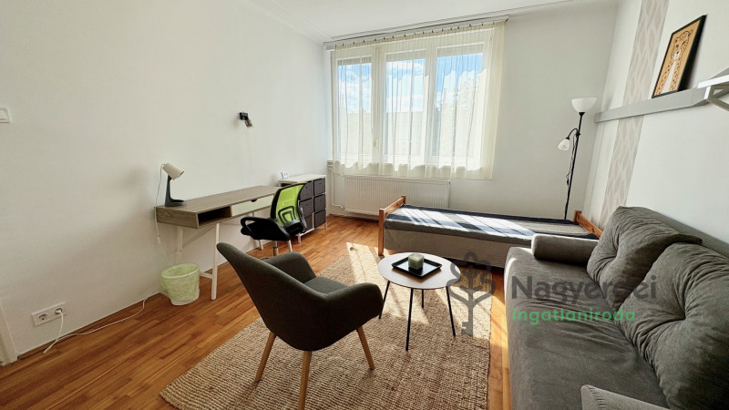 Debrecen, Sestakert, Lakás, panel lakás  