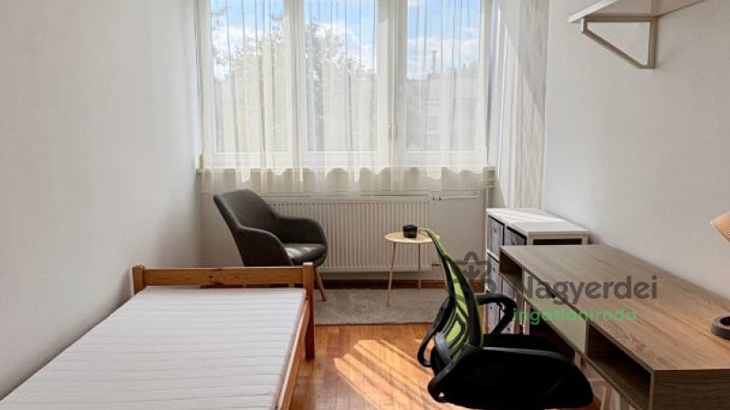 Debrecen, Sestakert, Lakás, panel lakás  