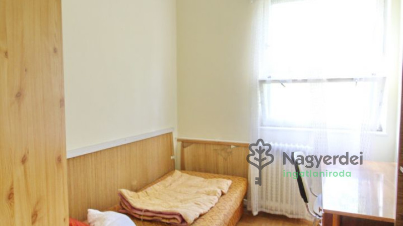 Debrecen, Sestakert, Lakás, panel lakás  