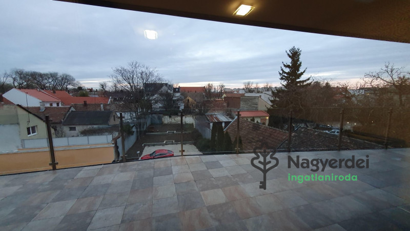 Debrecen, Belváros, Lakás, tégla lakás  
