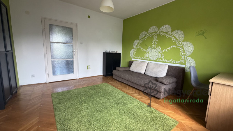 Debrecen, Libakert, Lakás, tégla lakás  