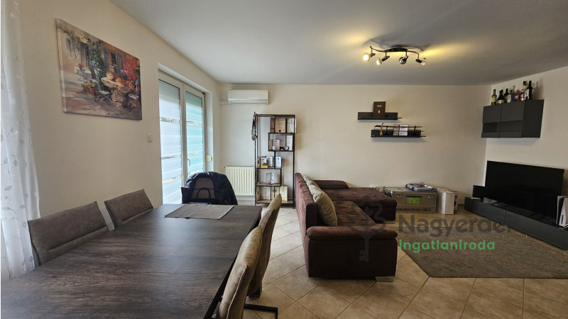 Debrecen, Belváros, Lakás, tégla lakás  