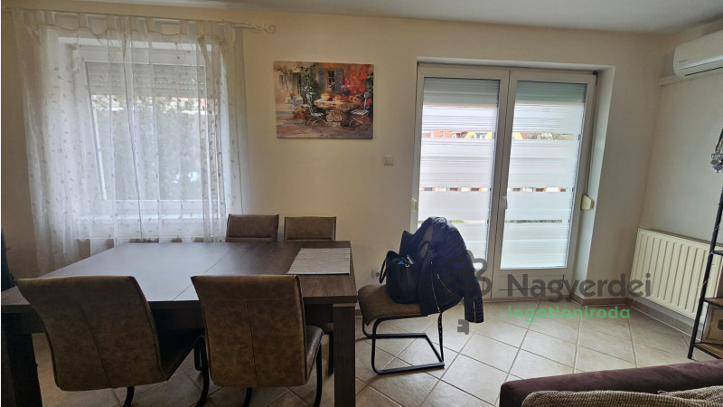 Debrecen, Belváros, Lakás, tégla lakás  