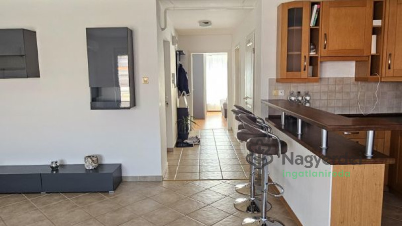 Debrecen, Belváros, Lakás, tégla lakás  